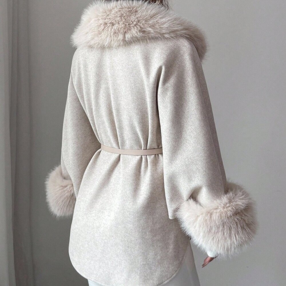 Apricot Elegant Women's Waist Cape with Faux Fur Collar - Picture 2 of 8